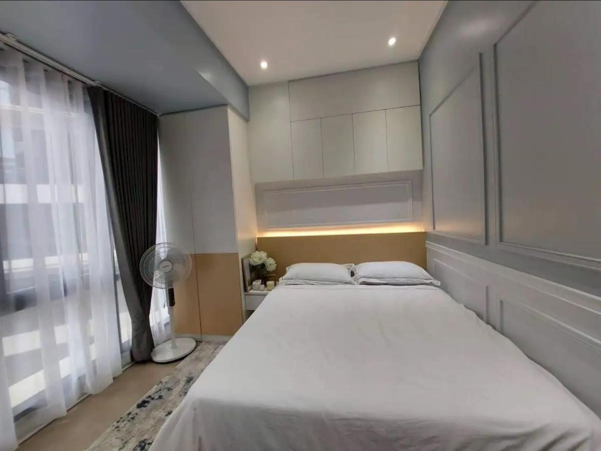 The Florence At Mckinley Hill Taguig Exteriör bild