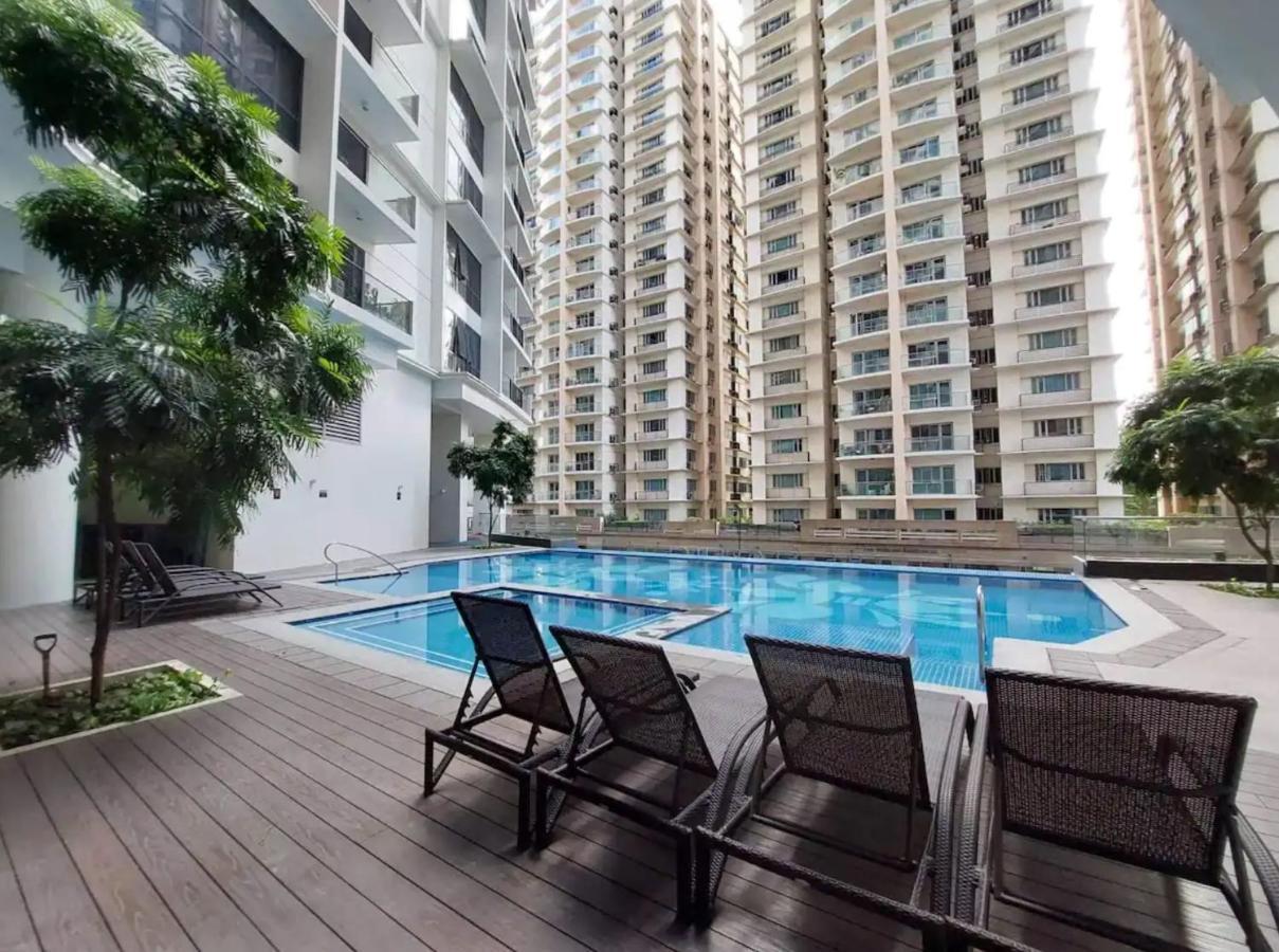 The Florence At Mckinley Hill Taguig Exteriör bild