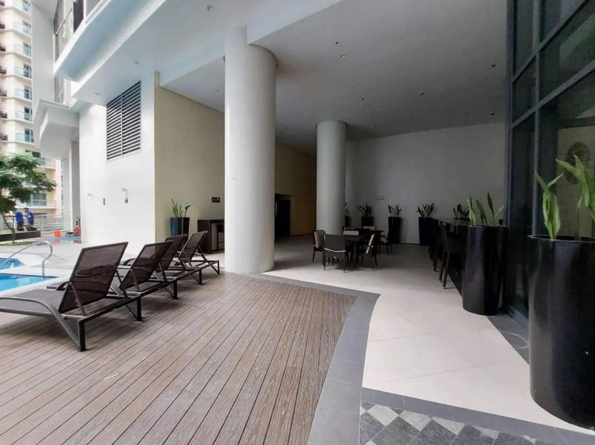 The Florence At Mckinley Hill Taguig Exteriör bild